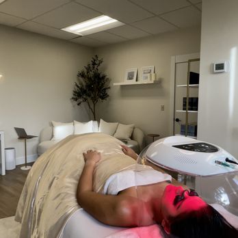Living Water Aesthetics - Enjoy LED light therapy & oxygen infusion in our LWA signature facial for the most glowing skin! - Skin Care Near Me - Bellevue, Washington