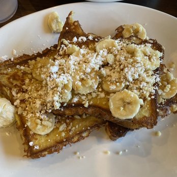 Kihei Caffe Lahaina - Banana and macadamia nut French toast - Breakfast & Brunch Near Me - Lahaina, Hawaii