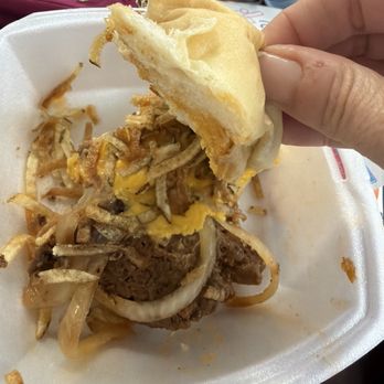Cuban Guys - Miramar - Frita c/ Queso (Cuban Burger w/cheese) - Cuban Near Me - Miramar, Florida