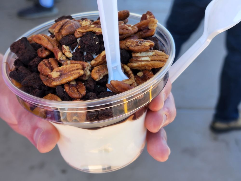 GREG’S FROZEN CUSTARD 129 Photos & 187 Reviews 1490 S Lake St