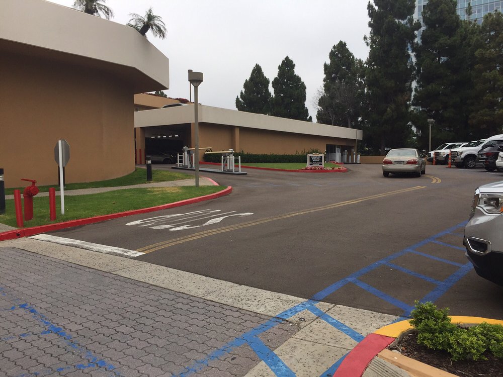 HERTZ RENT A CAR Updated August 2024 54 Reviews 4240 La Jolla