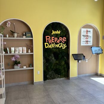 Junbi Matcha & Tea - Inside - Bubble Tea Near Me - Mountain View, California