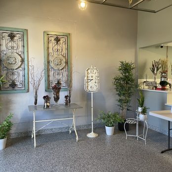 Arden - Inside - Coffee & Tea Near Me - Lakewood, Colorado