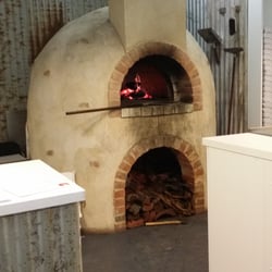 Pizza Kneads - The magical oven!