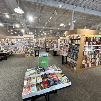 Barnes & Noble - Lots of books - Bookstores Near Me - Manassas, Virginia