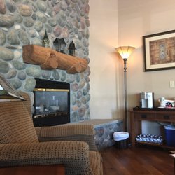 Rogue River Endodontics - Comfy waiting chairs and coffee/water!