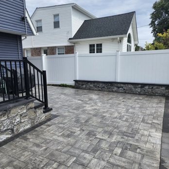 Nikos Landscaping - Patio (After) - Landscaping Near Me Nikos Landscaping - Patio (After) - Landscaping Near Me
