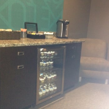 MassageLuXe - Drink station in the waiting room - Massage Near Me - Irvine, California MassageLuXe - Drink station in the waiting room - Massage Near Me - Irvine, California