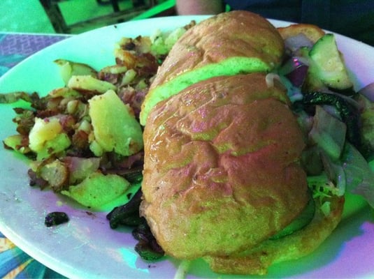 R. Thomas Deluxe Grill by null