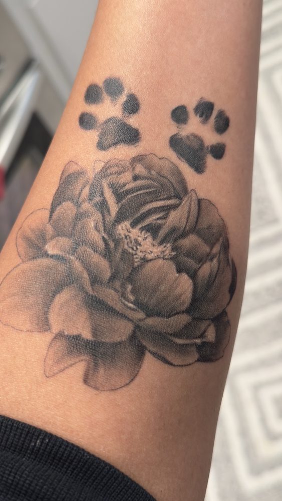 Made To Last Tattoo Logo