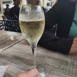 Ernest Hemingway - Champagne