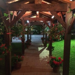 Grand Hôtel & Spa - Belle allée fleurie