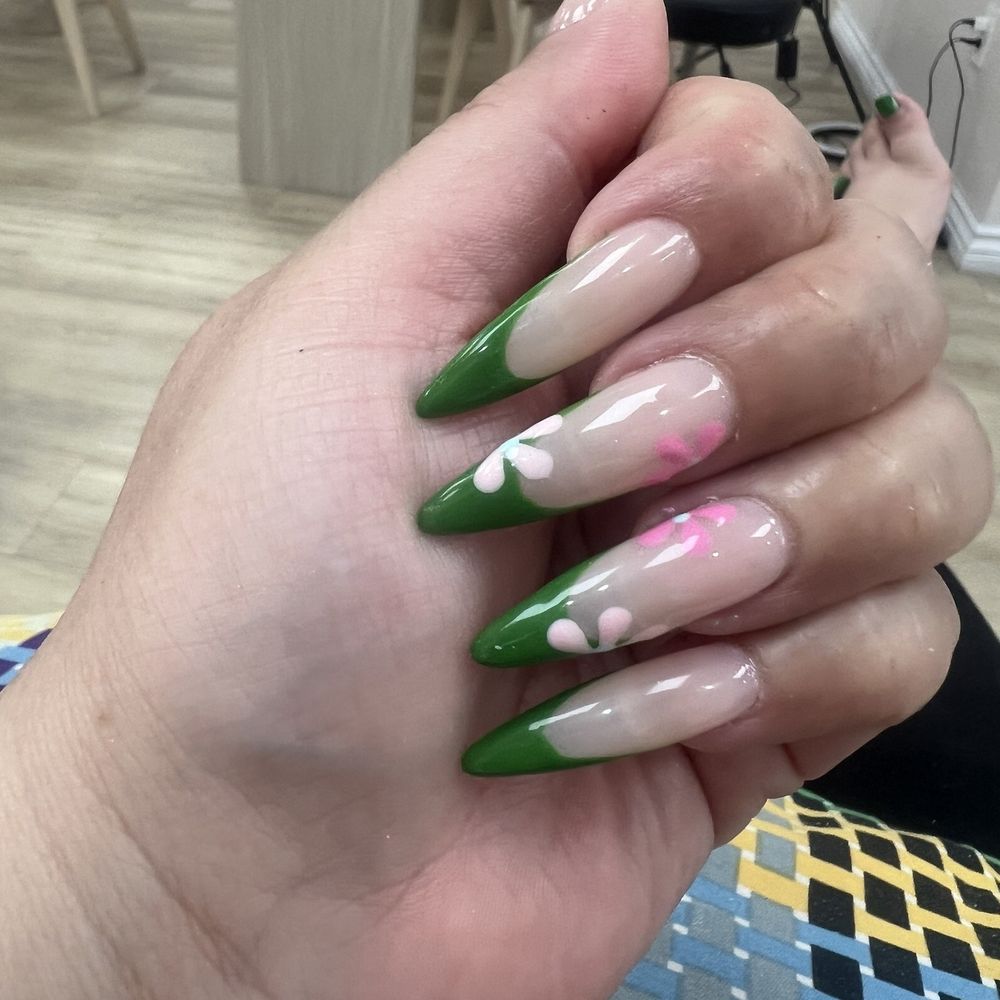 Pure Nails Spa - The Design came out great!! Def what I wanted! - Nail Salons Near Me - Pasadena, California Pure Nails Spa - The Design came out great!! Def what I wanted! - Nail Salons Near Me - Pasadena, California