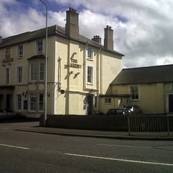 Marine Hotel