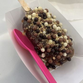 Bombshell Treat Bar - Ice Cream & Frozen Yogurt Near Me - Berkley, Michigan