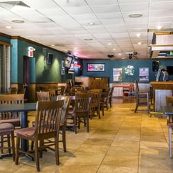 Humpty's Bar & Grill - Karaoke here on Saturdays