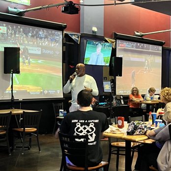 Mac Daddy's - Tuesday Karaoke Night 6-9 pm - Bowling Near Me - Cape Carteret, North Carolina