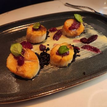 Ramsay's Kitchen - Scallops - American Near Me - Boston, Massachusetts