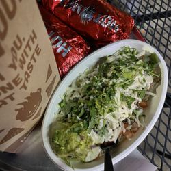 Hot Head Burritos - Steak Power bowl with added jalapeño ranch