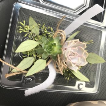 Countryside Florist - What I received from first florist!!! - Florists Near Me - Richfield, Ohio