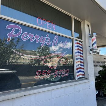 Perry's Cuts - Street Parking and if Hungry Go Before or After to Liliha Bakery - Barbers Near Me - Honolulu, Hawaii Perry's Cuts - Street Parking and if Hungry Go Before or After to Liliha Bakery - Barbers Near Me - Honolulu, Hawaii