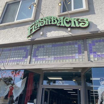Flashbacks Recycled Fashion - Used, Vintage & Consignment Near Me - Encinitas, California