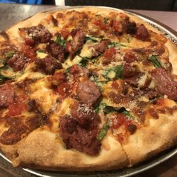 Gourmet Pizza Bar - Beautiful fresh crust
