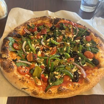 Outer Edge Pizzeria - The Farm Pizza no mozzarella with goat cheese and green chili - Pizza Near Me - Truth or Consequences, New Mexico