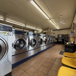 Valley Coin Laundry - Washing machines and seating