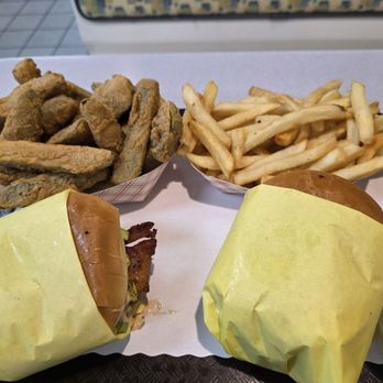 Varsity Burger - Bacon cheeseburgers, fries and zucchini - Burgers Near Me - Anaheim, California