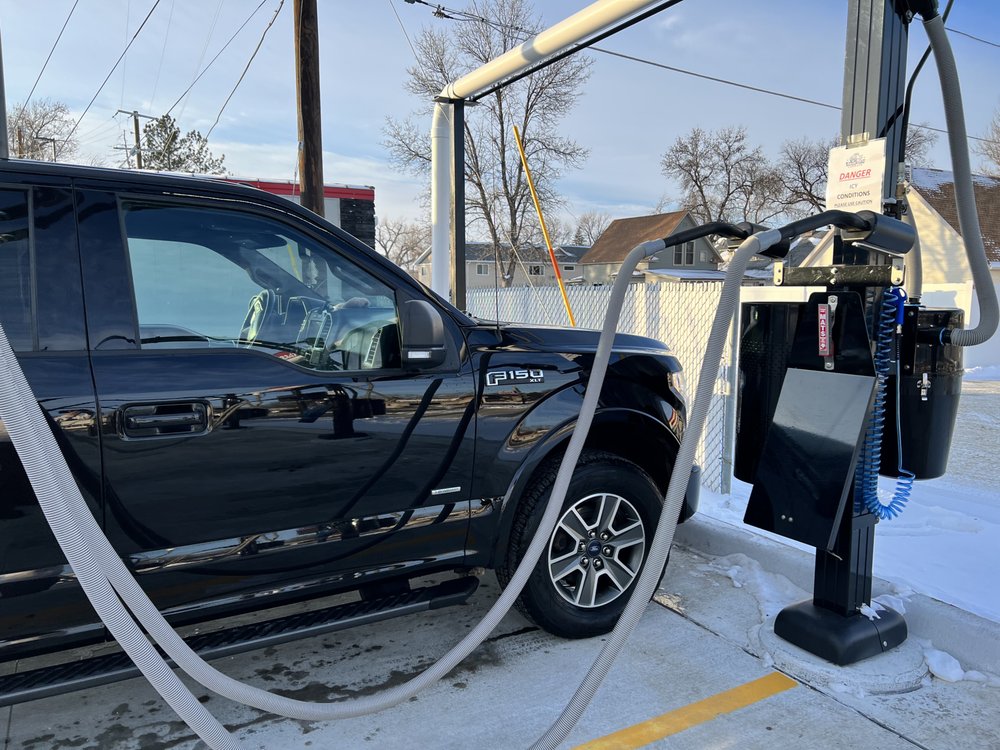 MAGIC CITY CAR WASH Updated September 2024 619 N Broadway, Minot