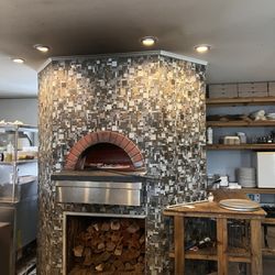 1943 Pizza Bar - Pizza oven