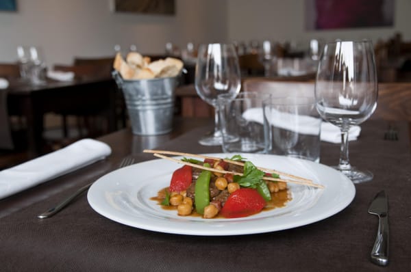 Léonie : Restaurant Bistro à Biarritz by null