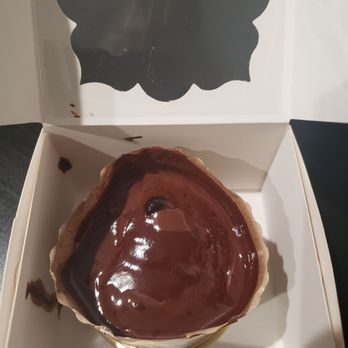 The Rabbit Hole - Chocolate cake - Vegan Near Me - Pompano Beach, Florida The Rabbit Hole - Chocolate cake - Vegan Near Me - Pompano Beach, Florida