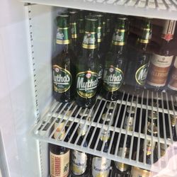 Kikis Grill - Mythos Bier aus Griechenland gekühlt vorrätig!