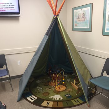 Sunnyside Pediatrics - Play area in the waiting room - Pediatricians Near Me - Salt Lake City, Utah Sunnyside Pediatrics - Play area in the waiting room - Pediatricians Near Me - Salt Lake City, Utah