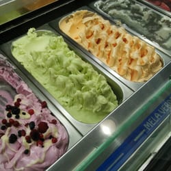 Capricci e Dolcezze di D'ambrosi Elia - I gelati sono preparati tutti i giorni!