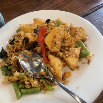 Kinnaree Thai Kitchen - Basil Dish - Thai Near Me - Chicago, Illinois