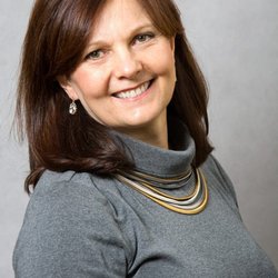 Pohala Clinic - Valeria Toth, LCSW