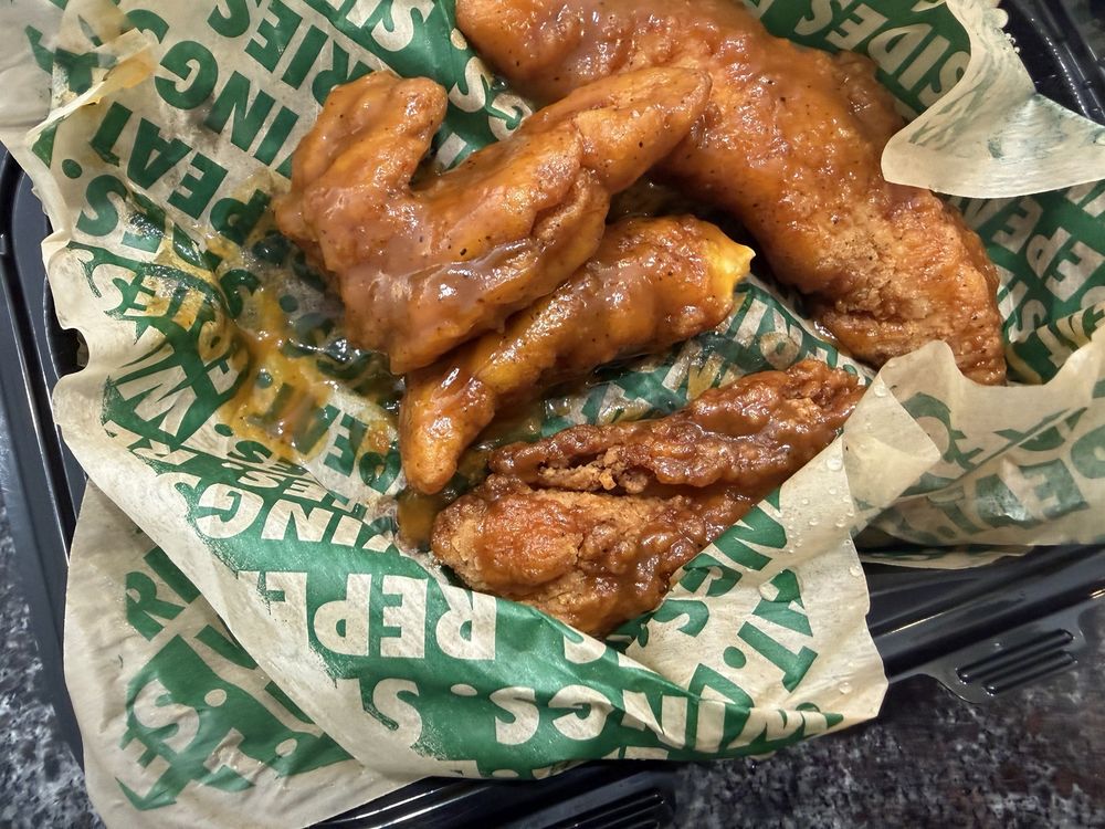 WingStop Logo
