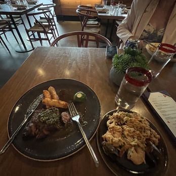 Para Maria - Wine Bars Near Me - Boston, Massachusetts