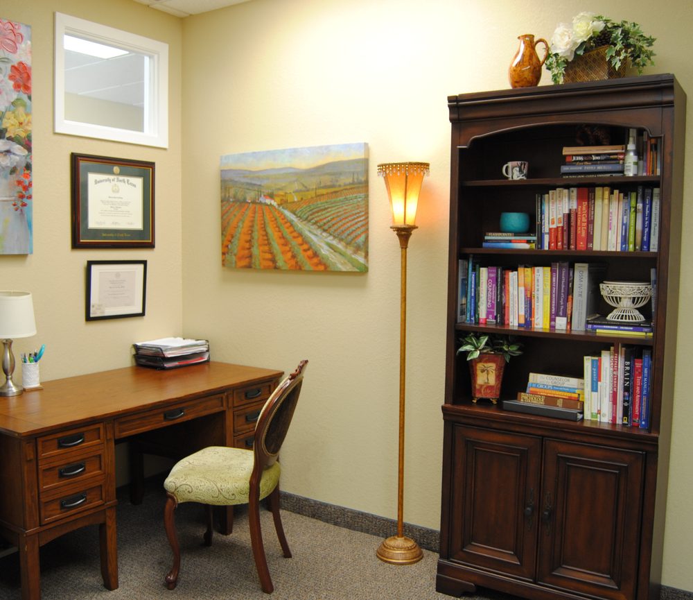 Stacey Cartlidge, LPC - grief counselor in Southlake, TX