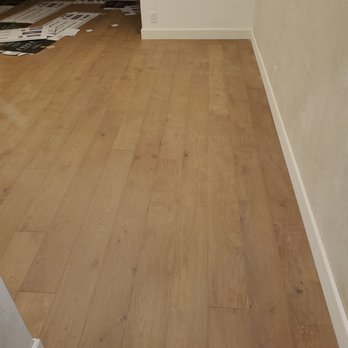 Crescenta Valley Flooring - a hardwood floor in a home - Flooring Near Me - La Crescenta, California Crescenta Valley Flooring - a hardwood floor in a home - Flooring Near Me - La Crescenta, California