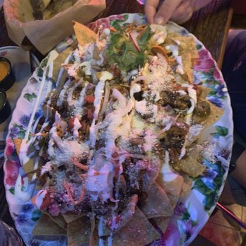 Broken English Taco Pub - The Loop - Nacho Momma's Nachos - Mexican Near Me - Chicago, Illinois