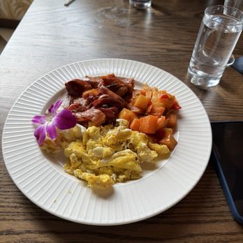 Casa Kahlo - Bacon, eggs, and home fries - New Mexican Cuisine Near Me - Westbury, New York