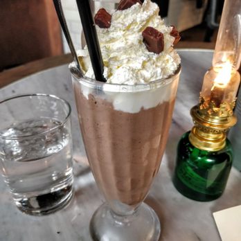 Kverneriet - Chocolate brownie milkshake - Burgers Near Me - Oslo, 03