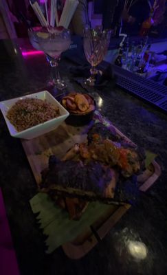Zanzi Bar Cuisine & Lounge by null