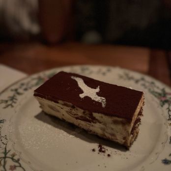 Gabbiano's - Tiramisu - Italian Near Me - Portland, Oregon
