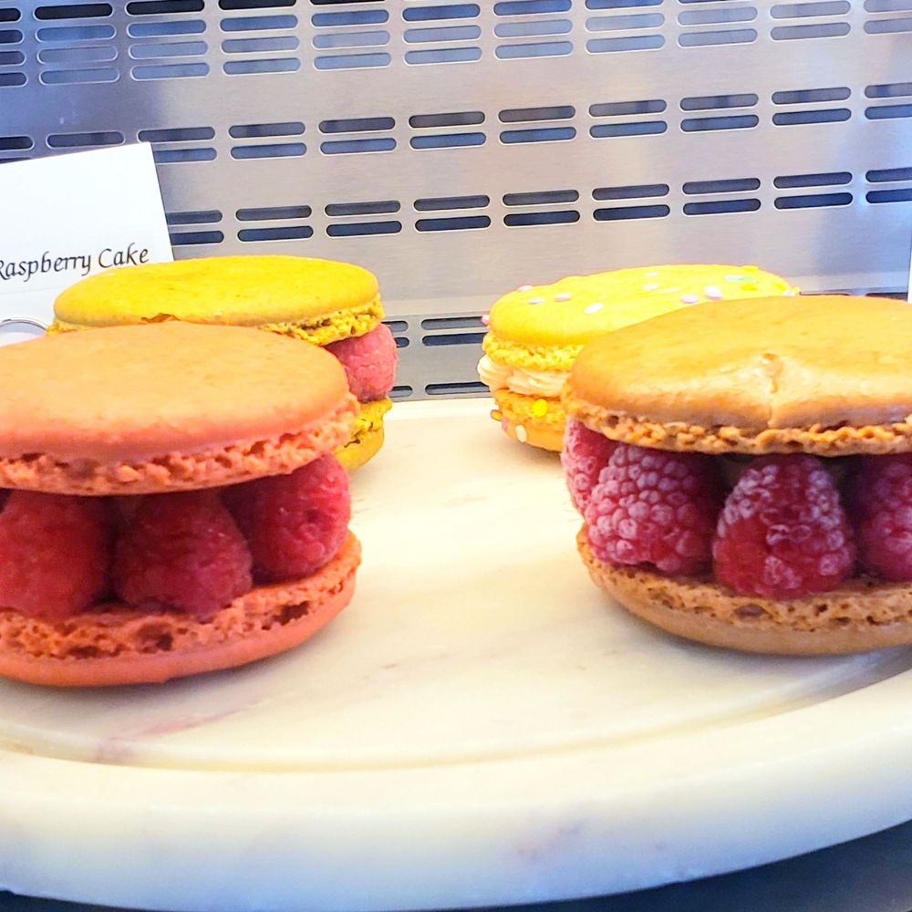 Le Macaron French Pastries - Macaron mini cakes - Macarons Near Me - Albuquerque, New Mexico Le Macaron French Pastries - Macaron mini cakes - Macarons Near Me - Albuquerque, New Mexico