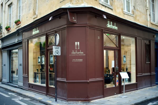 Dilettantes Cave à Champagne by null